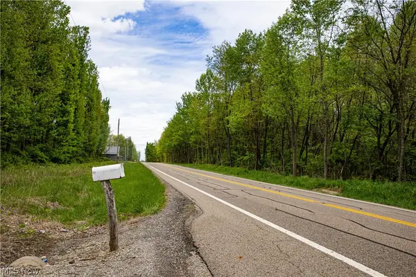 12025 Pleasant Valley Road, Frazeysburg, OH 43822
