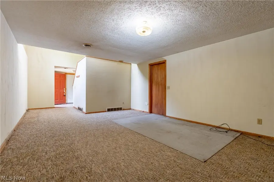 8944 Colton Nw Street, Massillon, OH 44646 - #3