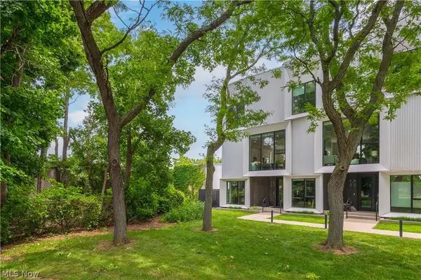1298 W 58th Street, Cleveland, OH 44102