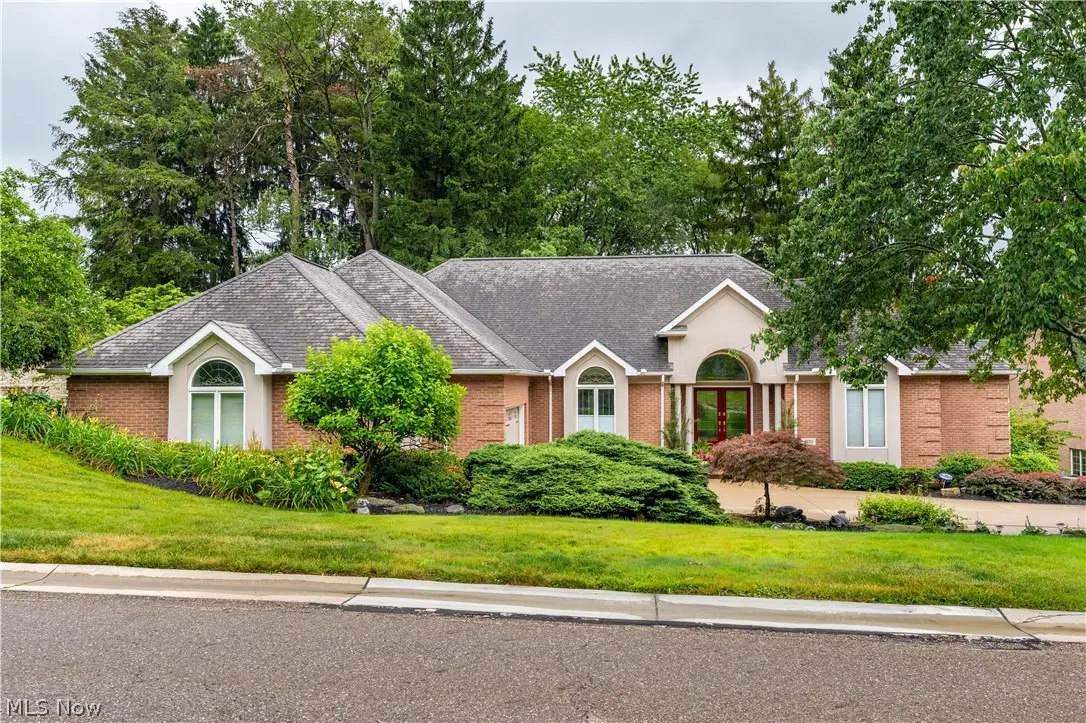 4126 Glenmoor Nw Road, Canton, OH 44718 - #1