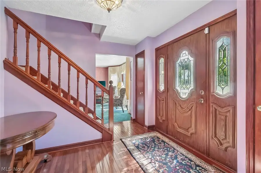 10037 Jamestown Drive, North Royalton, OH 44133 - #2