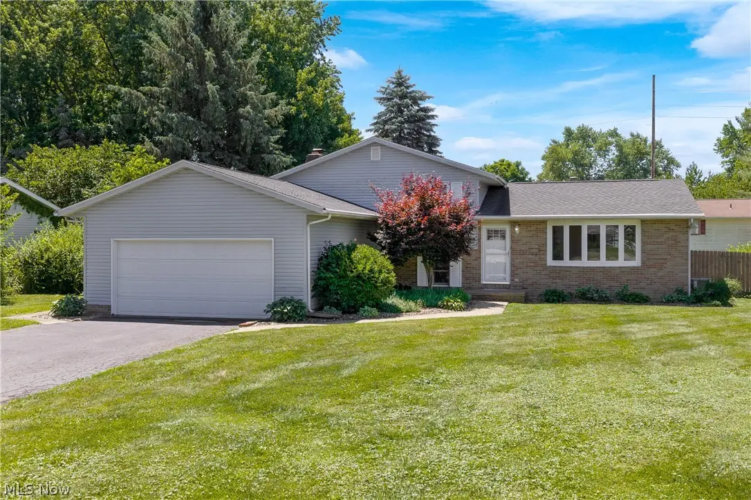 7728 Brunswick Nw Circle, Massillon, OH 44646 - #1