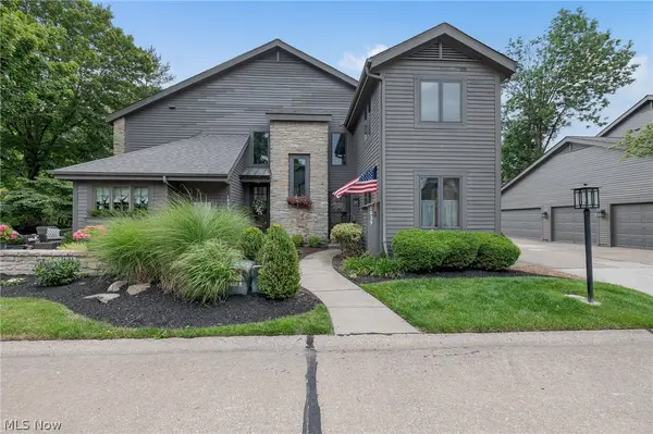 1025 Stonewood Court, Westlake, OH 44145