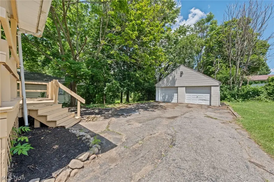 39 E Catawba Avenue, Akron, OH 44301 - #3