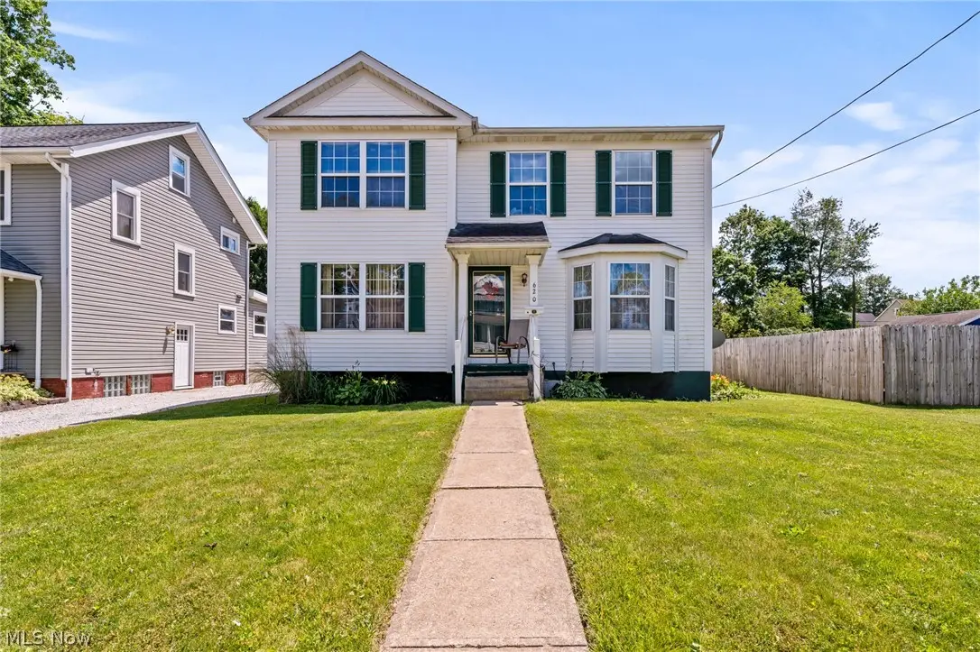 620 19th Nw Street, Canton, OH 44709 - #1