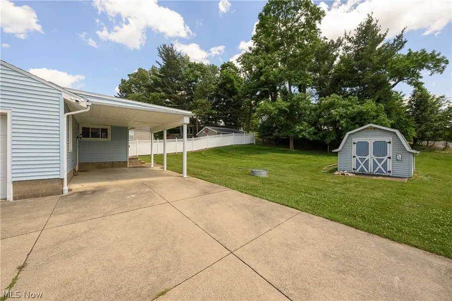 254 Ohio Nw Avenue, New Philadelphia, OH 44663 - #3