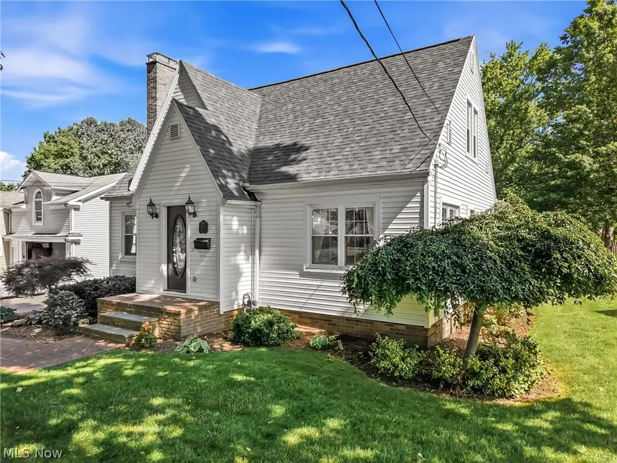 1102 E 9th Street, Salem, OH 44460 - #3