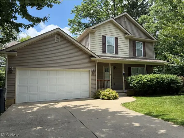 1504 White Avenue, Akron, OH 44307