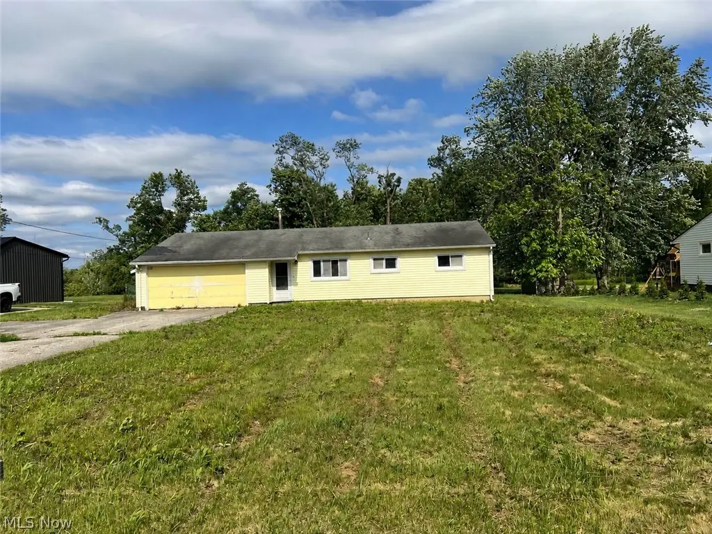 12555 Hovey Drive, Chesterland, OH 44026 - #1