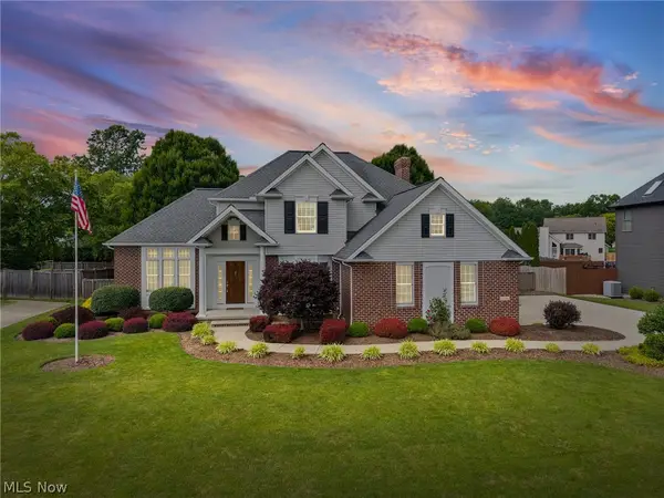 5318 New Haven Court, Sheffield Village, OH 44054