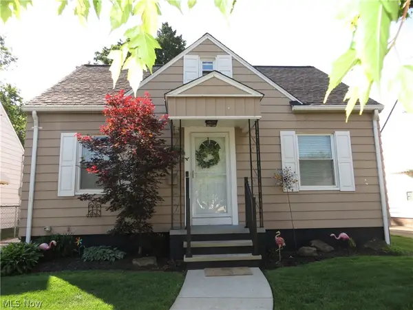 4347 Redding Road, Cleveland, OH 44109