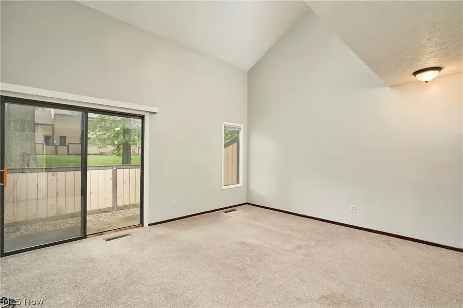 620 James Avenue, Cuyahoga Falls, OH 44221 - #3