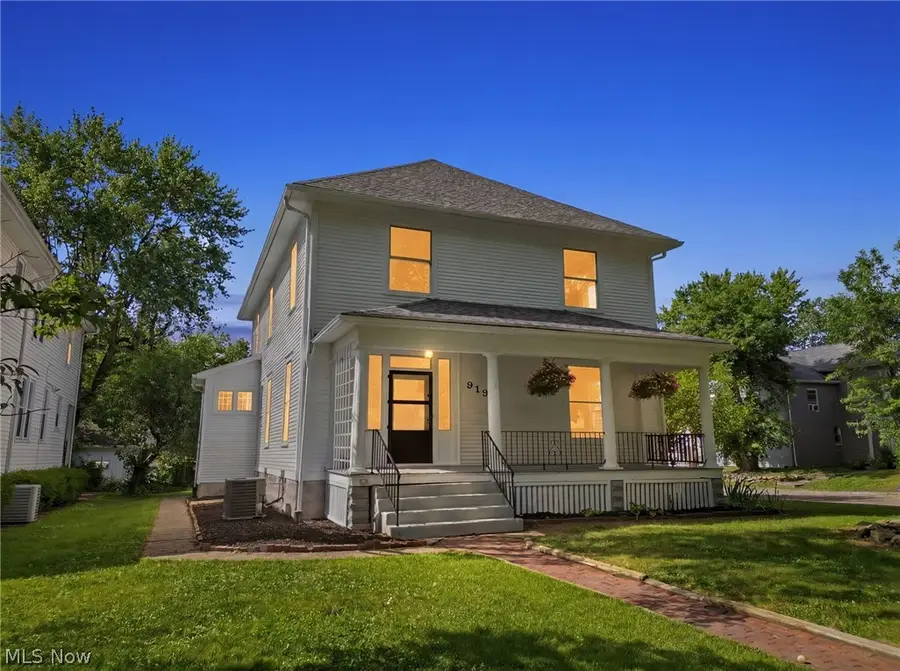 919 Sunset Avenue, Zanesville, OH 43701 - #2