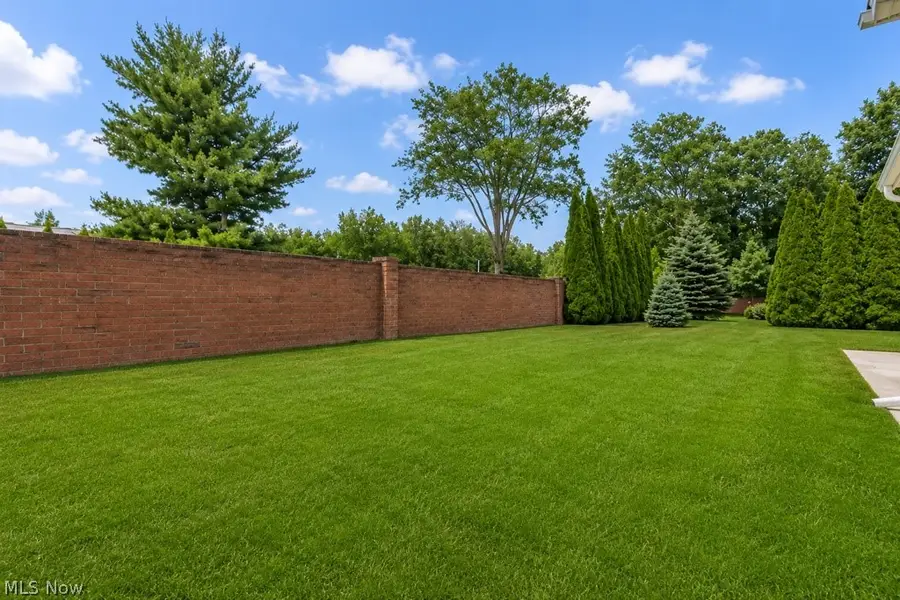 511 Lanmark Cove, Painesville, OH 44077 - #3
