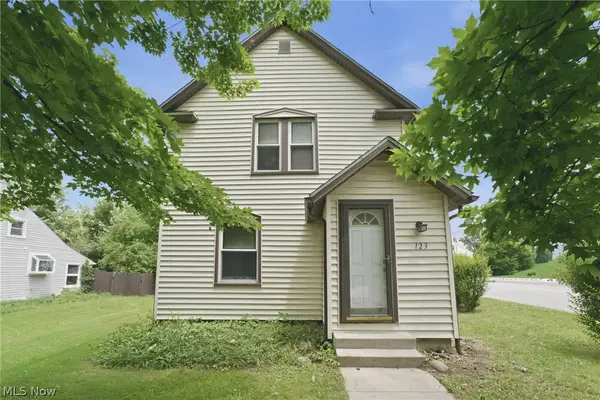 123 E State Street, Barberton, OH 44203