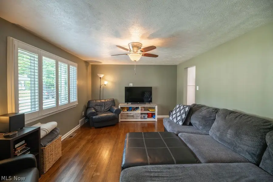 9071 Charles Court, Twinsburg, OH 44087 - #2