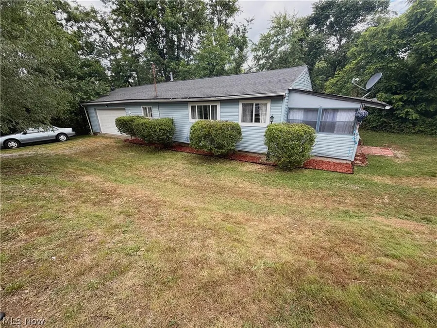 1129 Sunset Drive, East Liverpool, OH 43920 - #2