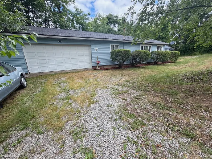 1129 Sunset Drive, East Liverpool, OH 43920 - #3