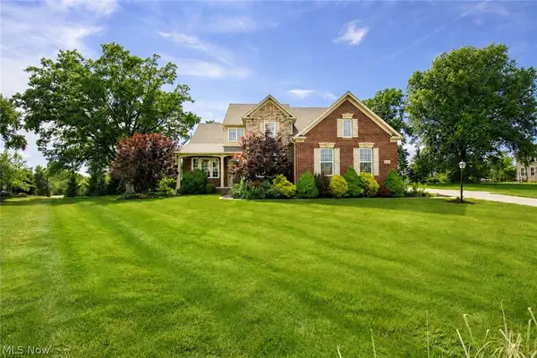 14 Yorkshire Drive, Aurora, OH 44202