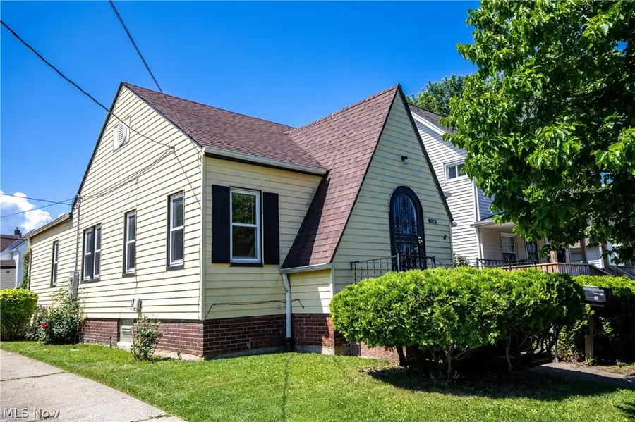 19508 Kildeer Avenue, Cleveland, OH 44119 - #2