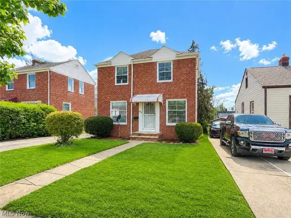 554 Darlington Drive, Bedford, OH 44146