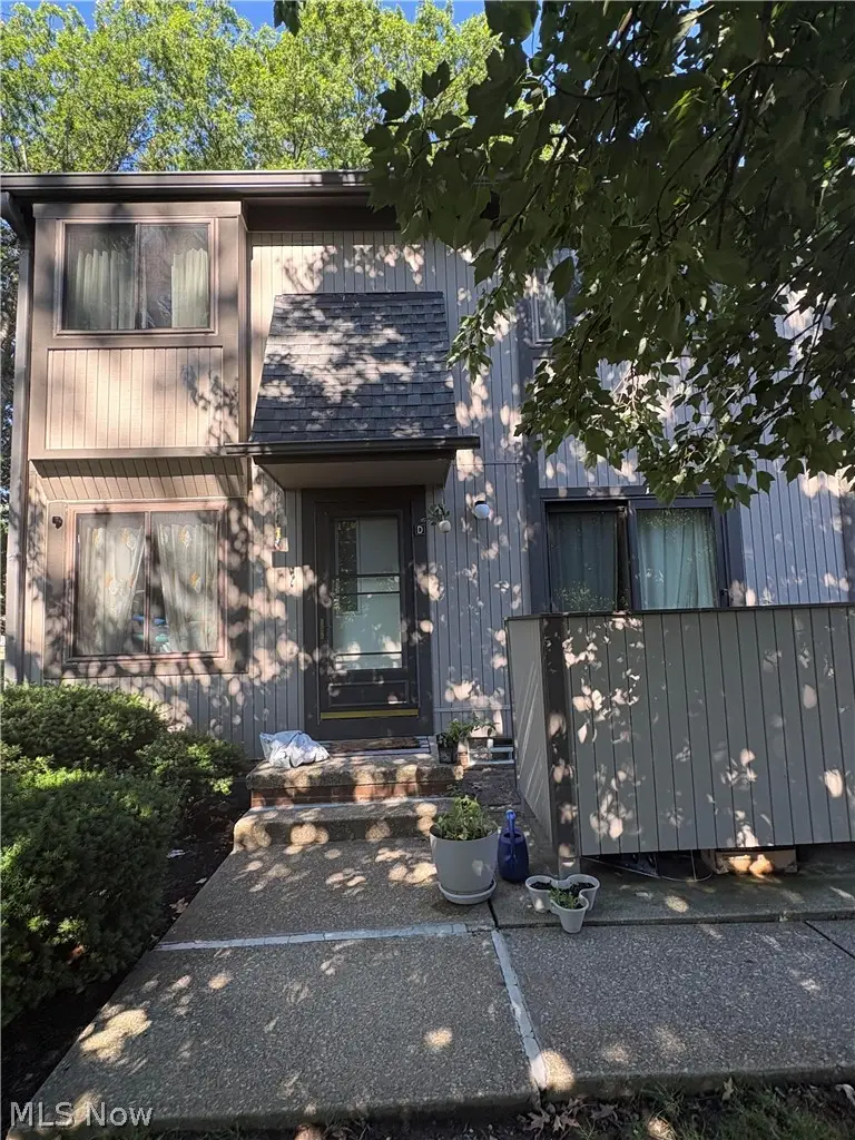 34866 S Turtle Trail #D, Willoughby, OH 44094 - #1