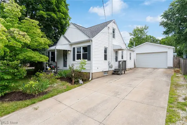 1513 10th Street, Cuyahoga Falls, OH 44221