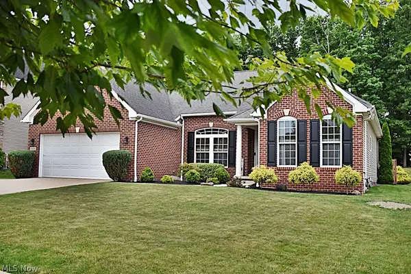 5670 W Longridge Drive, Seven Hills, OH 44131