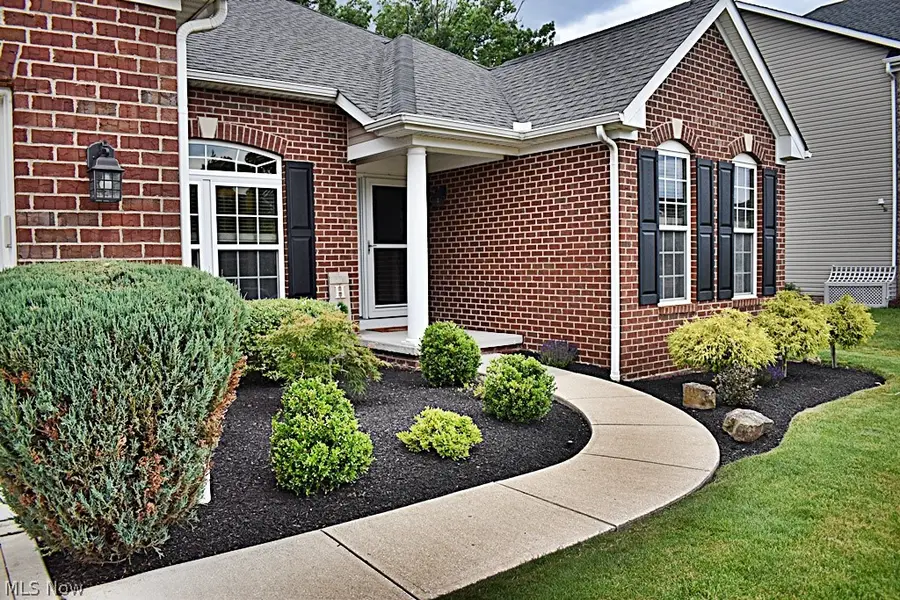 5670 W Longridge Drive, Seven Hills, OH 44131 - #3