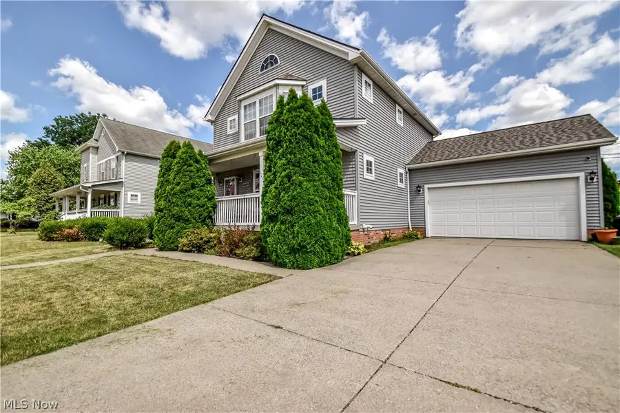 23851 Rockside Road, Bedford Heights, OH 44128 - #2