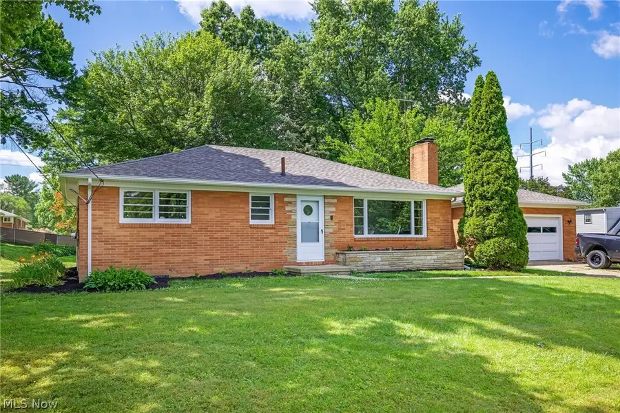 1410 48th Nw Street, Canton, OH 44709 - #2