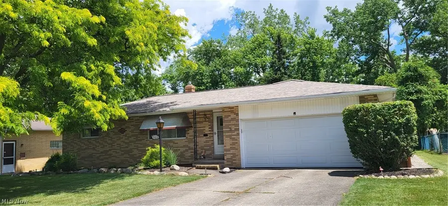 7573 Biscayne Boulevard, Parma, OH 44134 - #2
