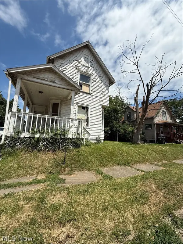 201 15th Se Street, Canton, OH 44707