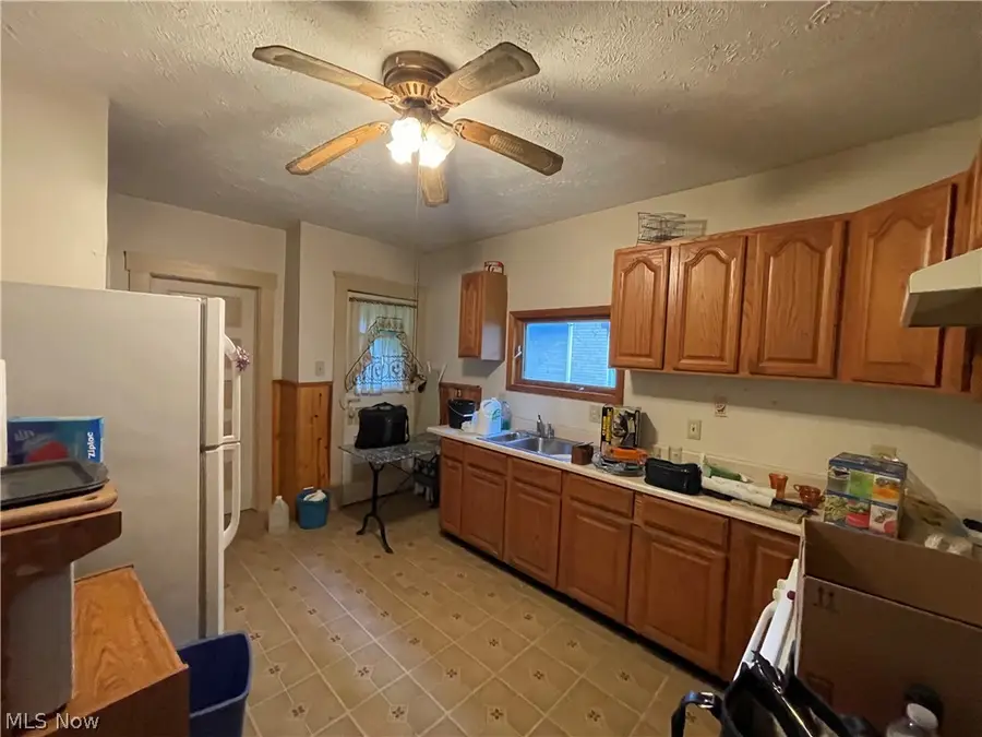 3618 Daisy Avenue, Cleveland, OH 44109 - #3