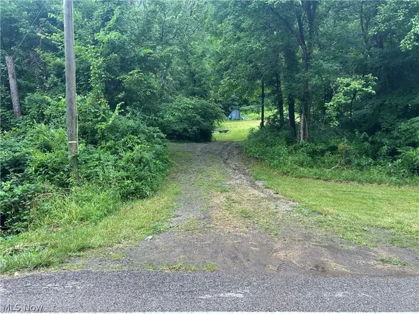 8989 N State Route 669 Nw, Mcconnelsville, OH 43756