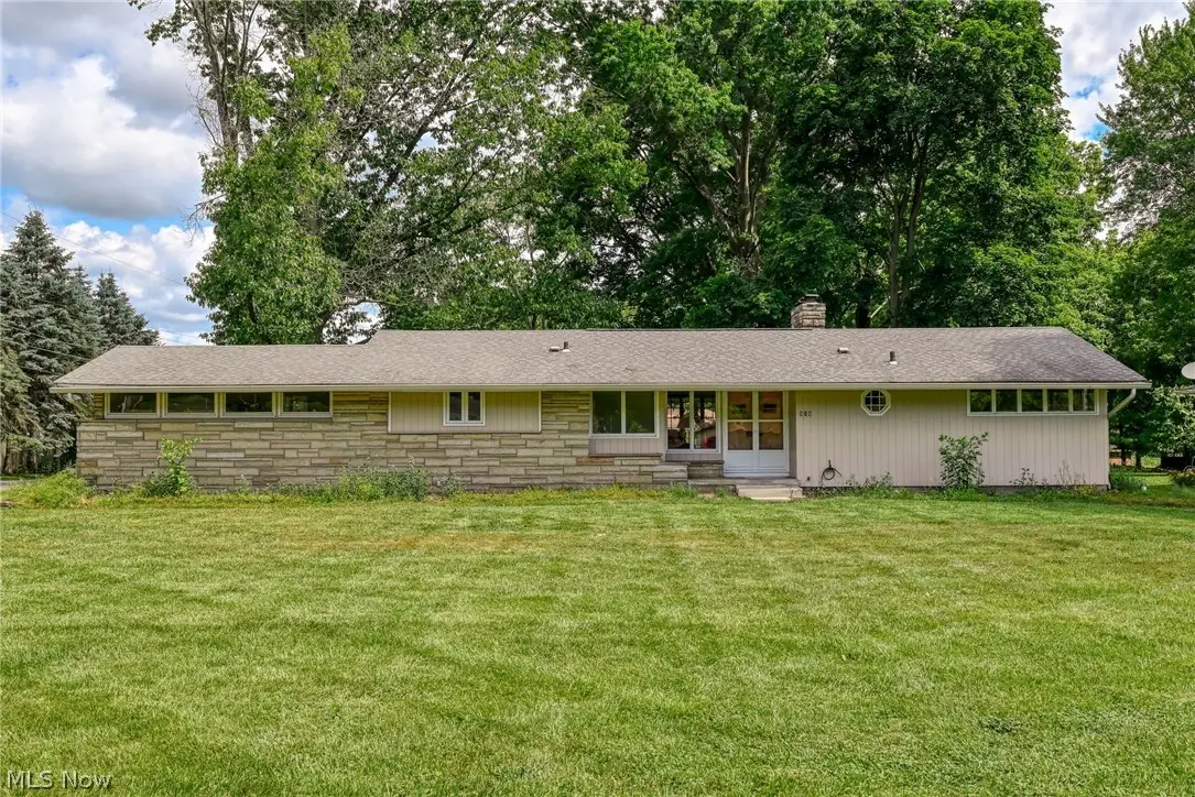 919 Robinson Avenue, Barberton, OH 44203 - #1