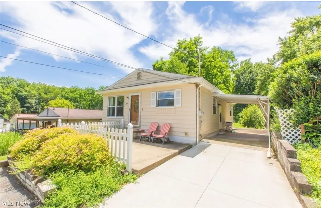 260 Horn Street, Barberton, OH 44203 - #1