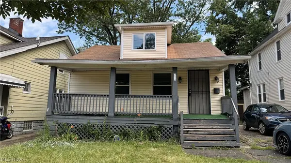 12607 Watterson Avenue, Cleveland, OH 44105