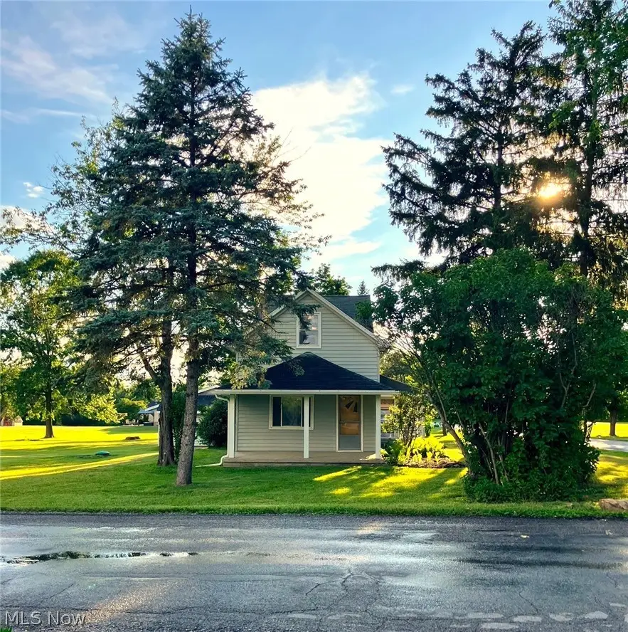 1517 W Garfield Road, Columbiana, OH 44408 - #1