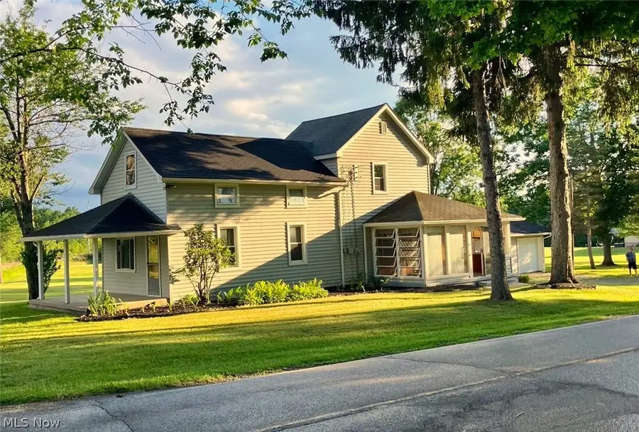 1517 W Garfield Road, Columbiana, OH 44408 - #2