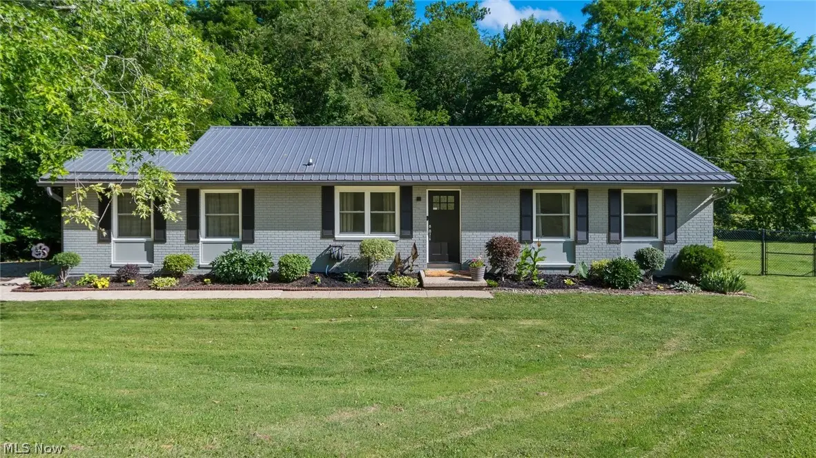 2655 Eva Circle, Zanesville, OH 43701 - #1