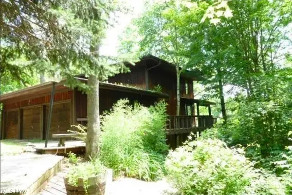 2868 Shade Road, Bath, OH 44333
