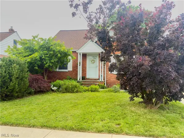 220 E 327th Street, Willowick, OH 44095