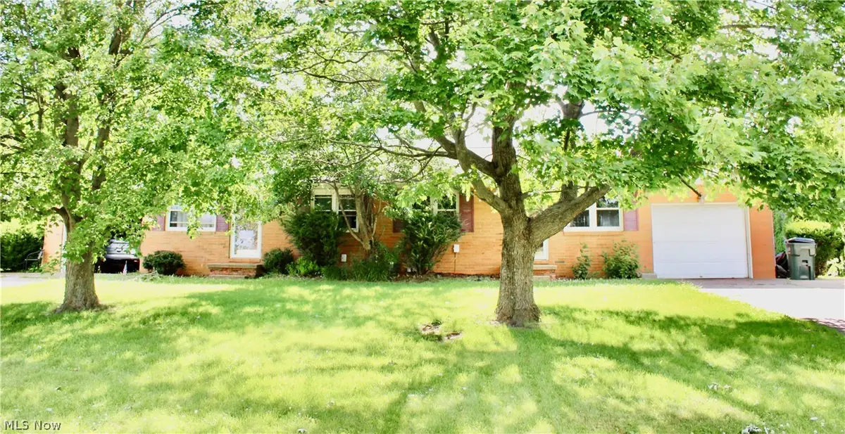 1645 California Avenue, Louisville, OH 44641 - #1