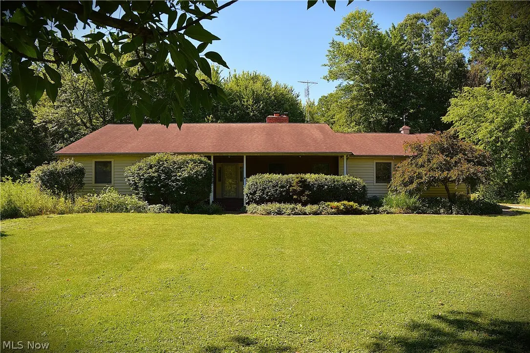 34489 Grafton Eastern Road, Grafton, OH 44044 - #1