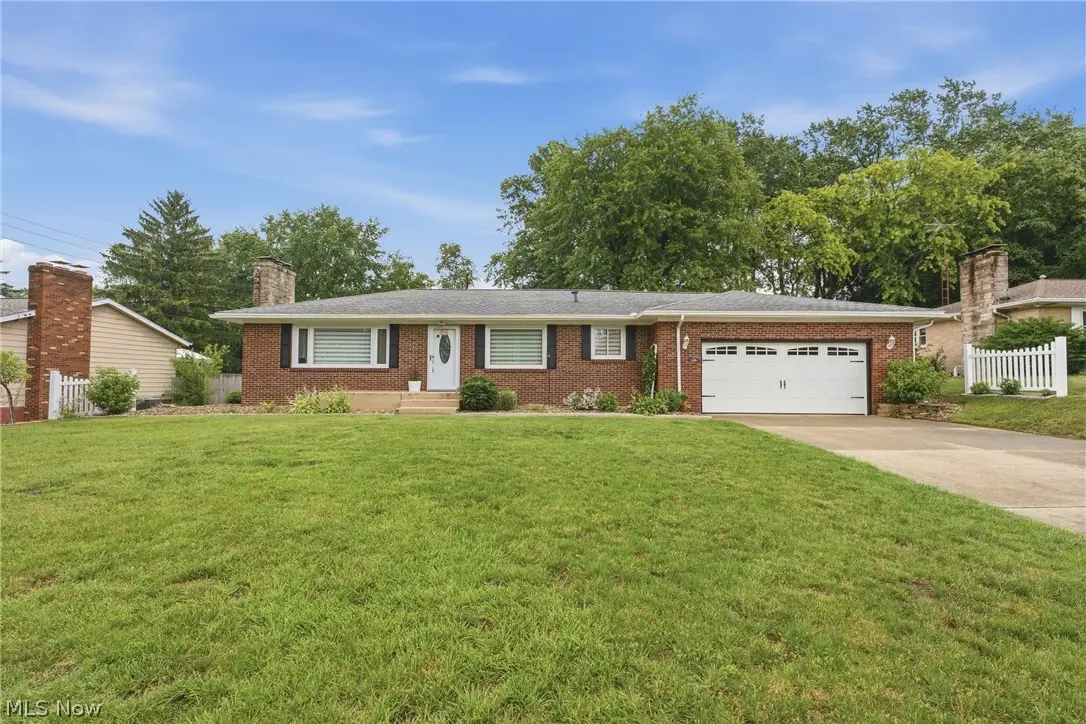 13484 Judy Nw Avenue, Uniontown, OH 44685 - #1