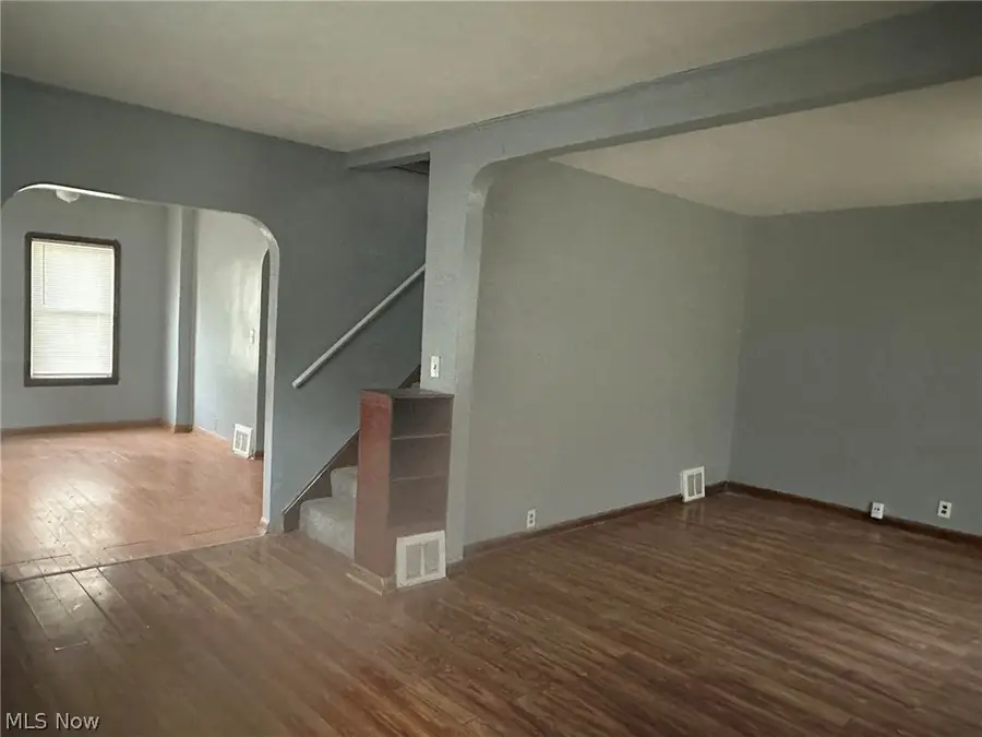 2916 Searsdale Avenue, Cleveland, OH 44109 - #3