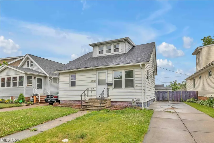 7614 Spring Garden Road, Parma, OH 44129 - #2