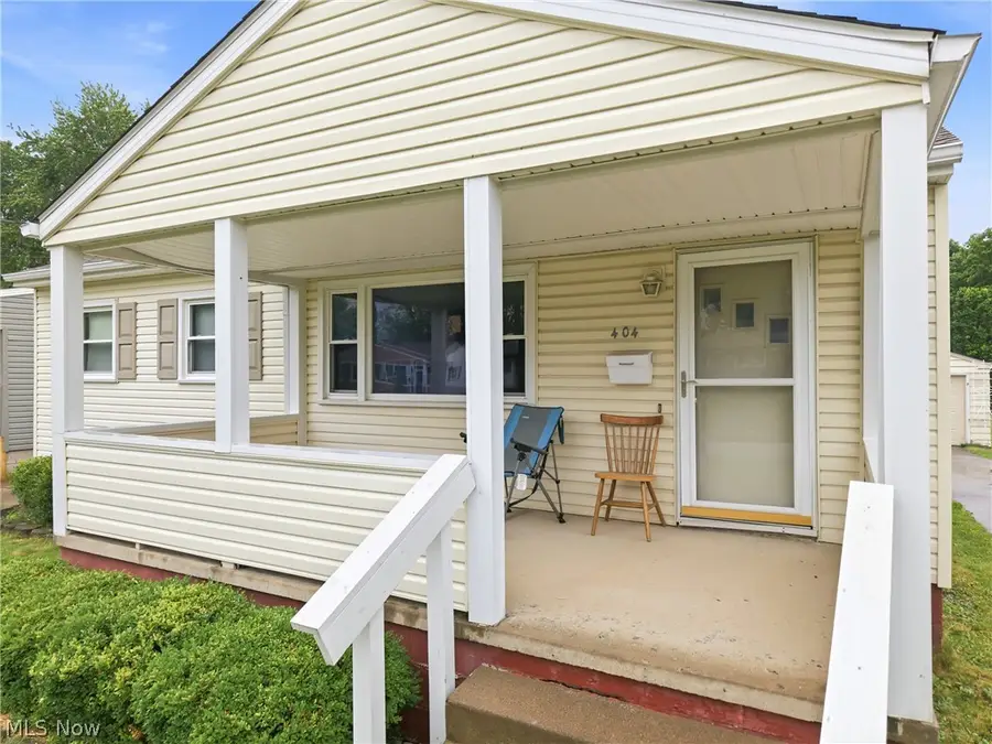 404 Elizabeth Street, Hubbard, OH 44425 - #3