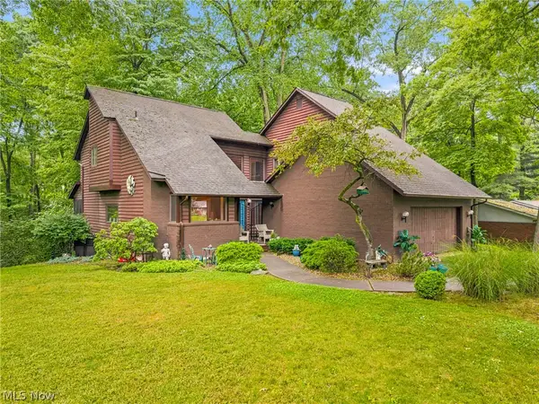 8810 Blossom Nw Circle, Massillon, OH 44646